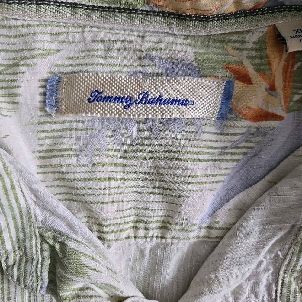 Tommy Bahama Silk Hawaiian Tropical Men's Size XL Button Shirt Short Sleeves - Picture 5 of 9